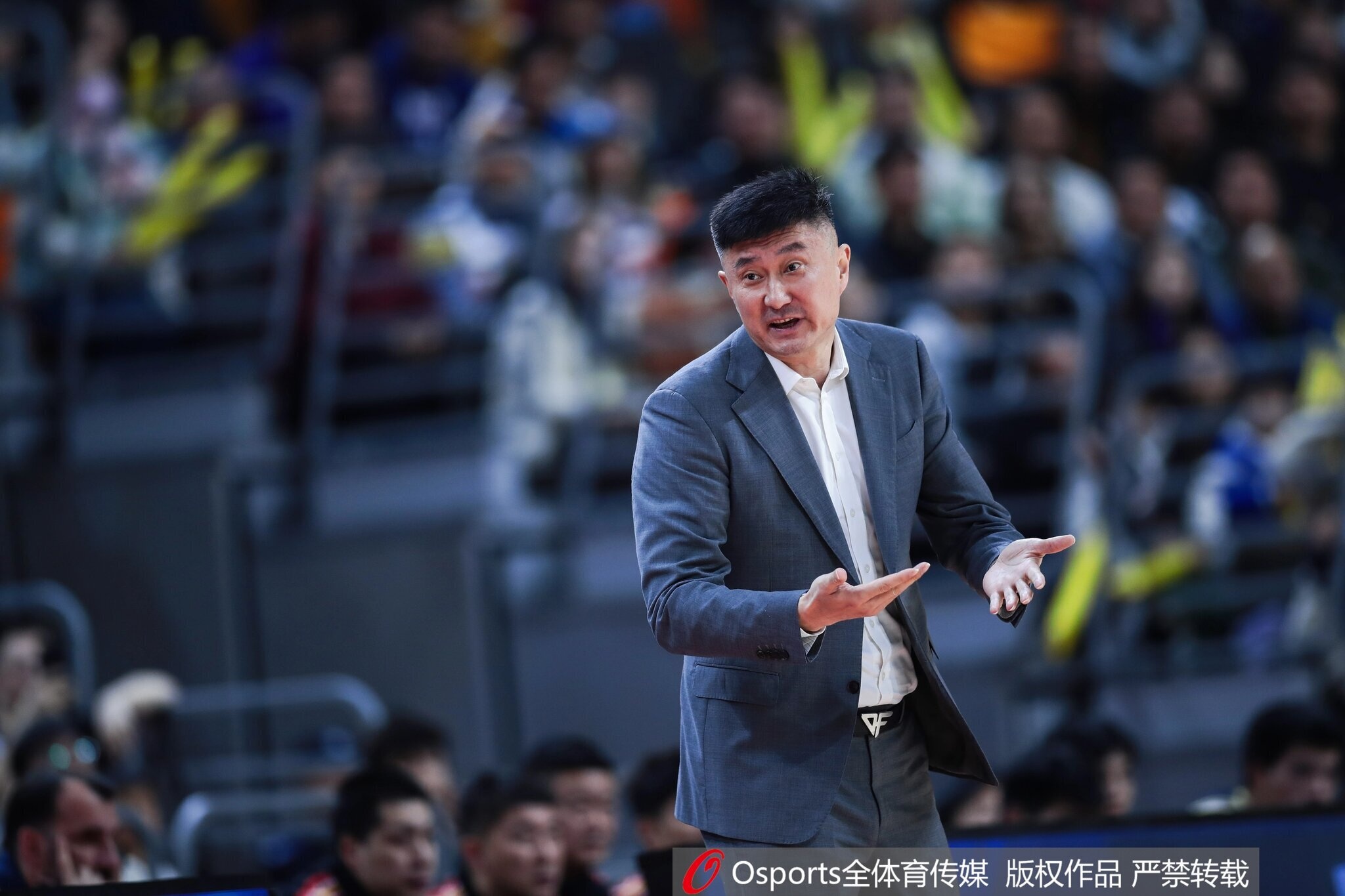 yunkai体育-媒体人:杜锋采访阴阳对手目的性太明显 单论真诚许利民做得挺好